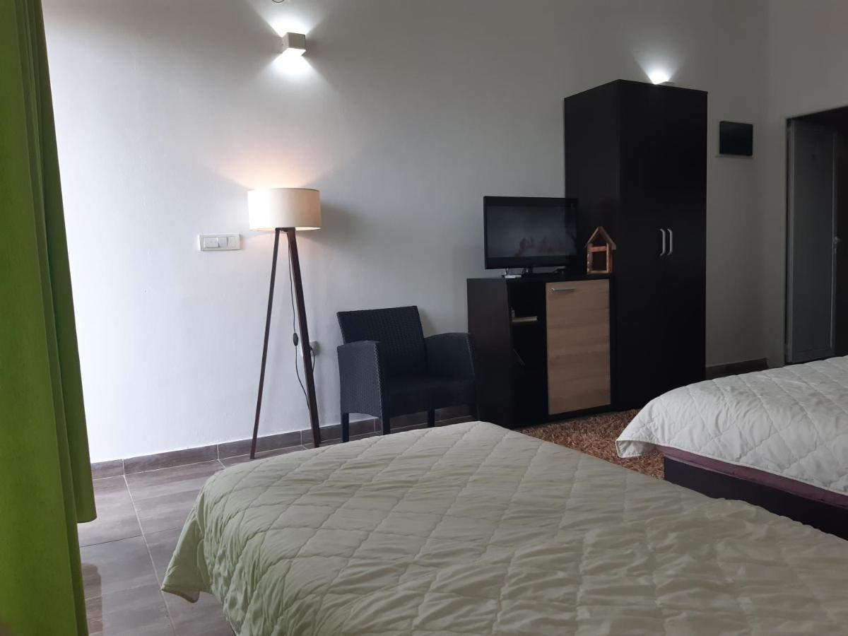 Zara Apartments Ulcinj Kültér fotó
